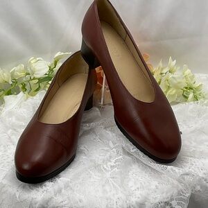 Vintage Lands' End Women’s Brown Leather Pump w/Block Heel Sz7.5 Like New #0213
